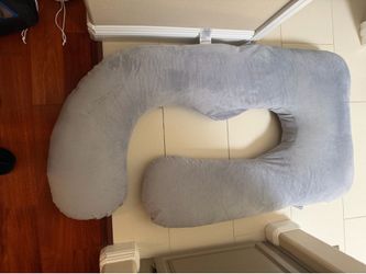 Momcozy Pregnancy Pillow