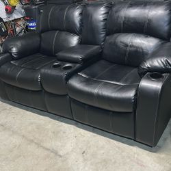 Black Leather Sofa  Couch perfect Condition!