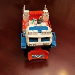 Matchbox Big Boots Arctic Yeti Catcher Truck Vehicle and 3 Yeti