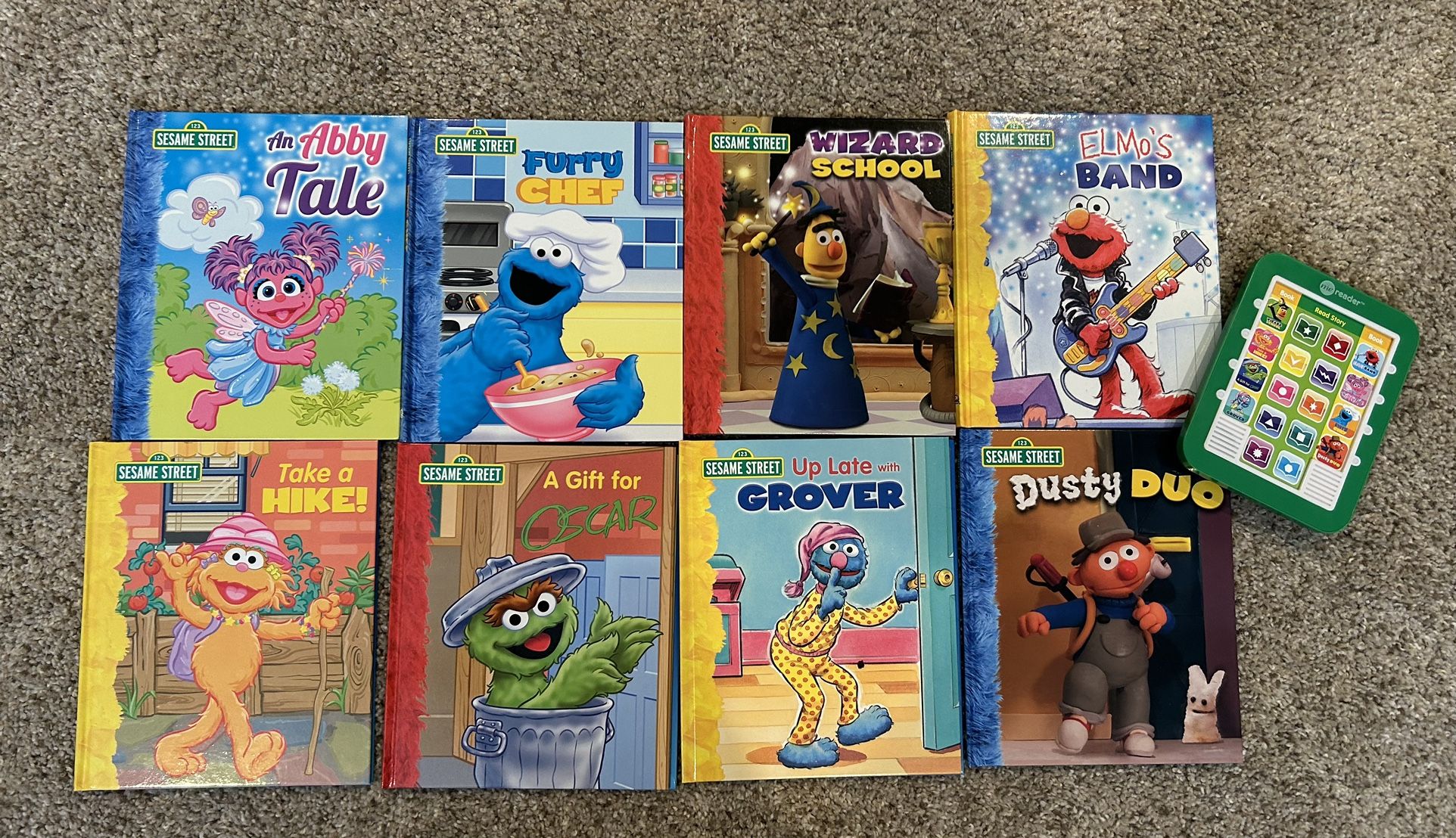 Sesame Street Electronic Me Reader Book Set (New)