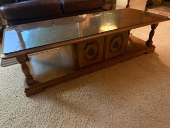 Vintage Traditional Wood Coffee Table with Inset Glass Top & Storage