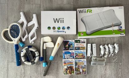 Nintendo Wii w/ Wii Fit & Accessories