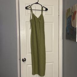 Green Spaghetti Strapped Dress 