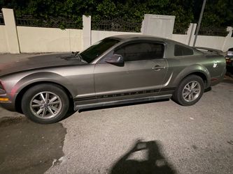 2005 Ford Mustang