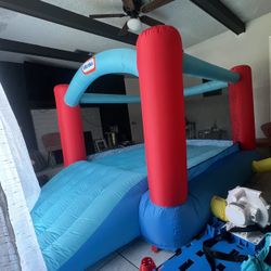 Little Tikes Inflatable Bounce House 