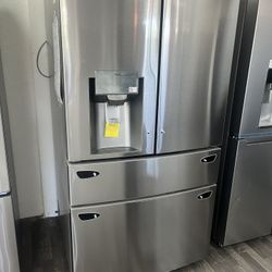 LG large Capacity French Door Refrigerator With Full Convert Drawer 