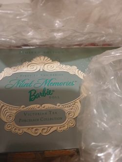 Victorian Barbie Mint Moment & Bill Blass Barbie