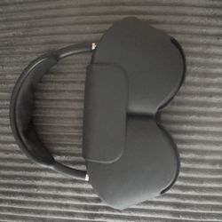 🔥 Apple AirPods Max (Black) – Excellent Condition 🔥