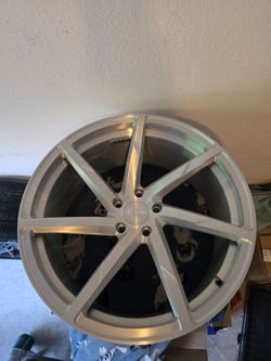 22 inch rims. 2 sets of rims