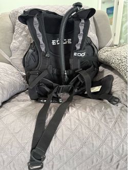 EDGE Element Sport BCD XS- Scuba Buoyancy Compensator Vest w/ Integrated Weight Pockets – Excellent Condition