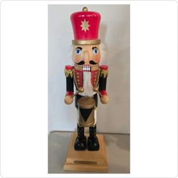 FAO Schwarz Vintage 19" Wooden Drummer Soldier Nutcracker Holiday Decor