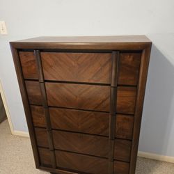 Lane Mid-Century 5-Drawer Wooden Dresser