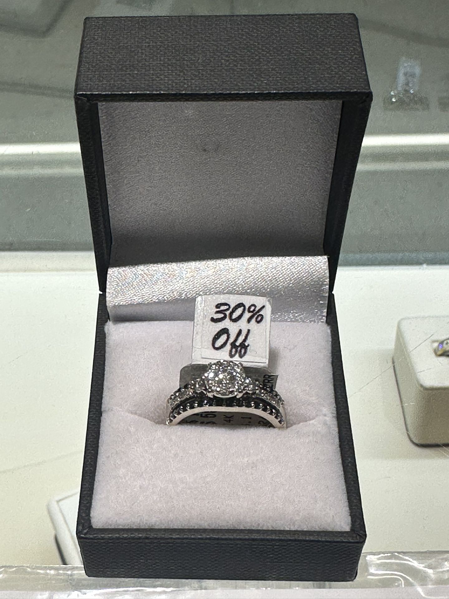 Ladies Wedding Ring
