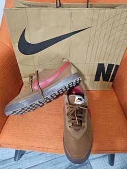 Nike Astrograbber
Men's Shoes