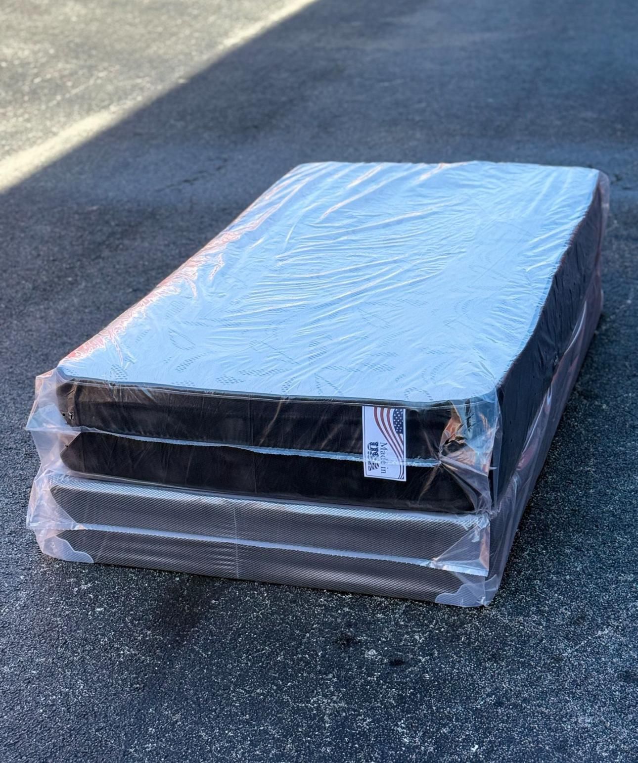 New Twin Size Mattress And Box Spring Set // We Offer 🚚