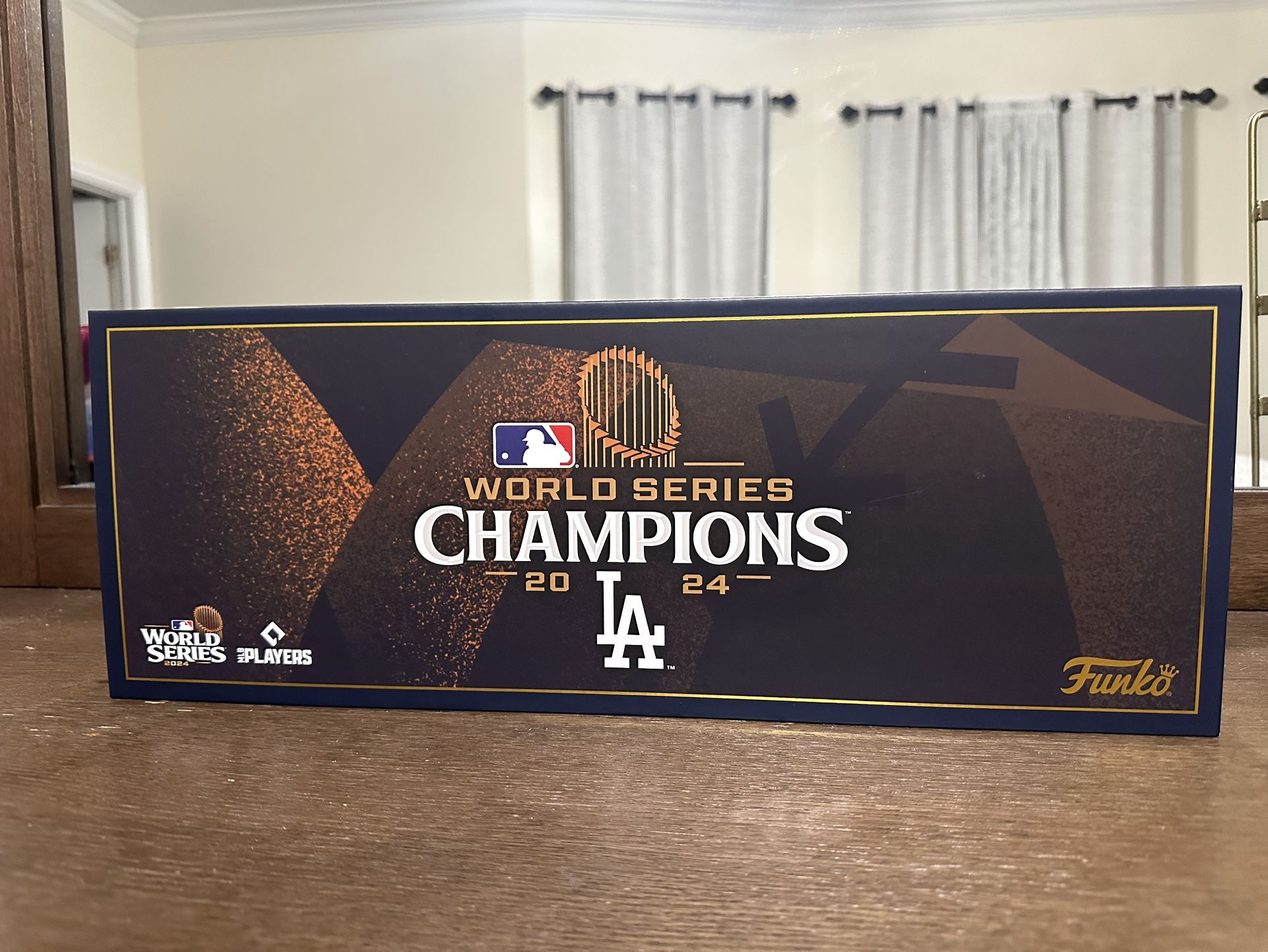 Exclusive Dodgers 2024 MLB Series Champions 5-pack