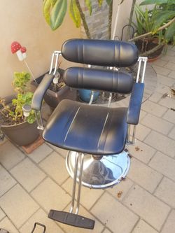 Barber  chair