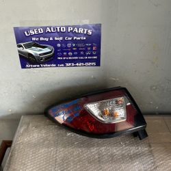 Tail Light Chevrolet Travers