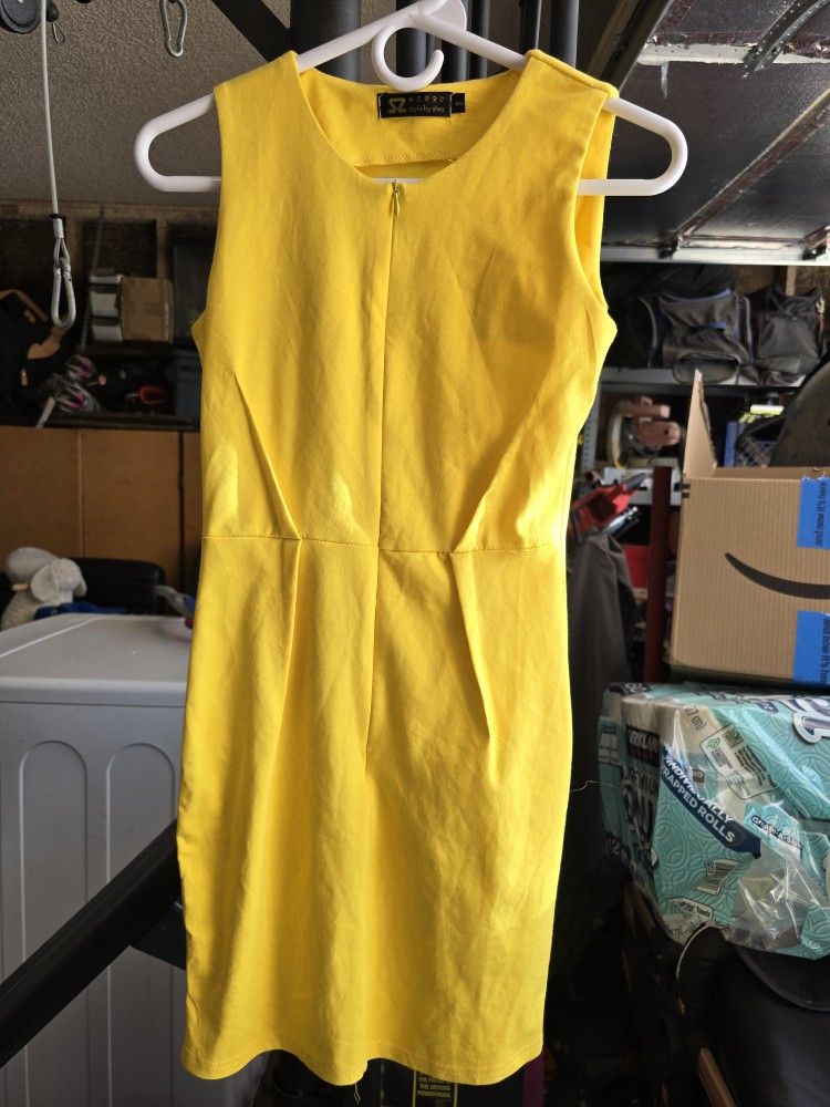 Yellow Dress Size Small $15 Obo