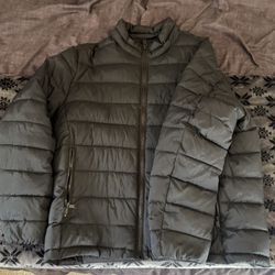 Puffer Jacket (DKNY)