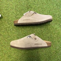 Size 9 Men’s / EU 40 Birkenstock Bostons 