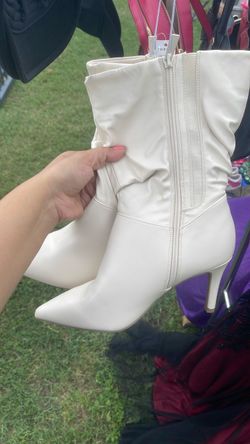 Heel boots