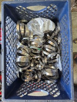 Variety of sizes of. CT clamps.  Roughly 100 pieces