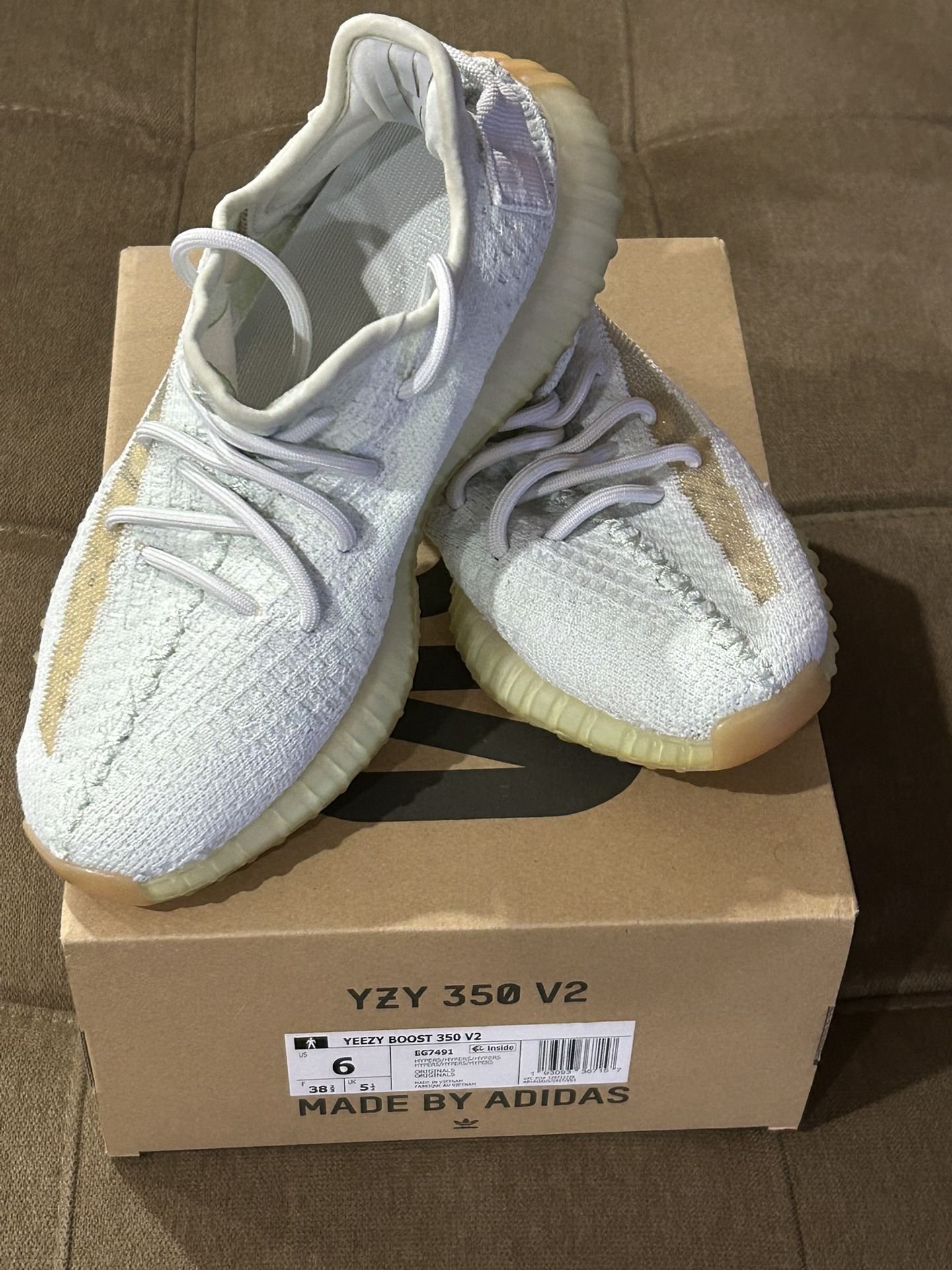 Adidas Yeezy Boost 350 v2 Hyperspace EG7491 SIZE US