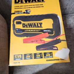 2500 Peak Amp Lithium Jump Starter with USB Power Bank
by

DEWALT