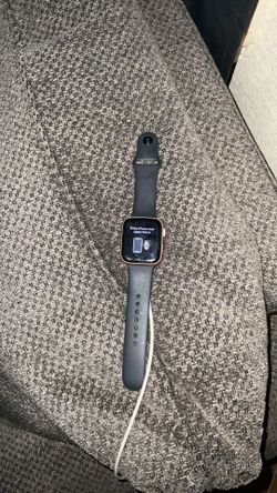 44mm Apple Watch SEv