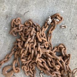 Tow chains