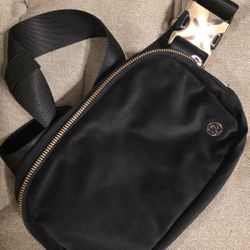 Lululemon Belt Bag 