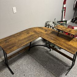 Wooden Corner Desk