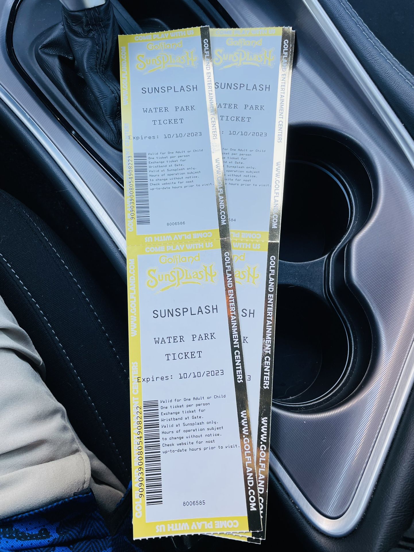 Golfland Sunsplash Water Park Tickets (4)