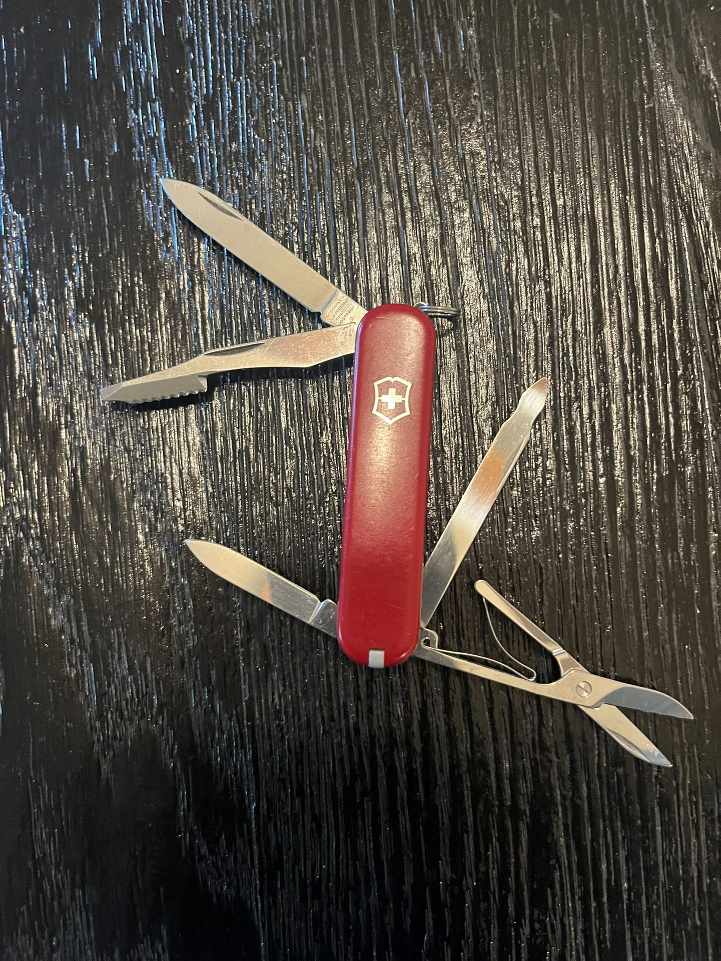 Swiss Victorinox Rostrei Knife