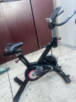 FITLEADER Stationary Exercise Bike – Adjustable Indoor Cycling Bike (PICKUP OR DELIVERY)
