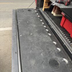 Toyota Tundra Mountain Hatch 00-06