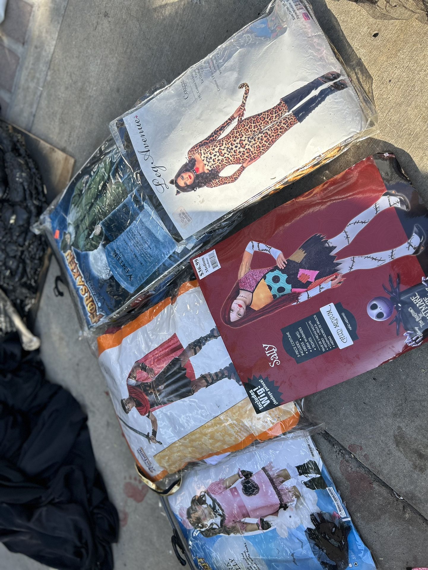 Halloween Costumes for Sale in Huntington Beach, CA OfferUp