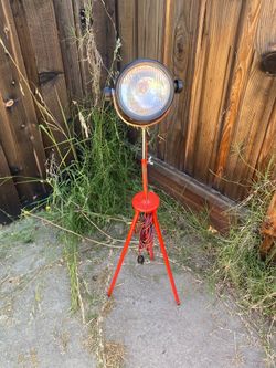 Adjustable LED lamp
