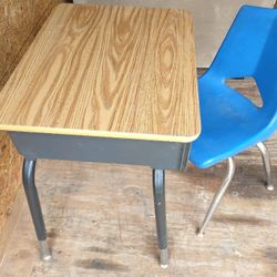Student Desk With Chair 