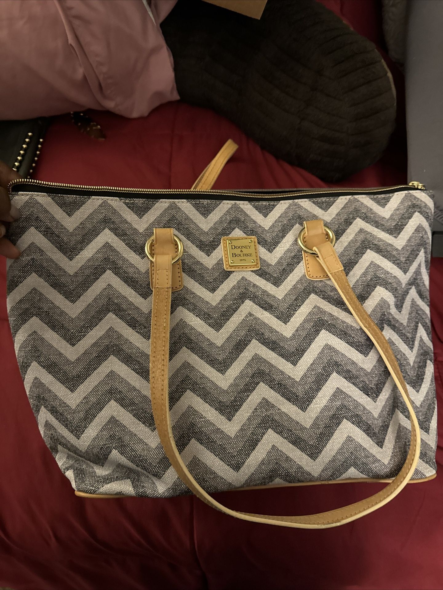 Dooney & Bourke Large Black and White ZigZag  Print Tote 
