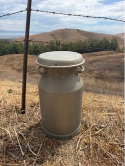 Antique dairy milk / cream can
