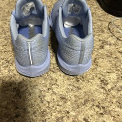 Woman’s Baby Blue Nike Sneakers 