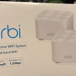 NETGEAR ORBI MESH WIFI ROUTER WITH 2 EXTENDERS