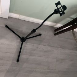 tripod stand