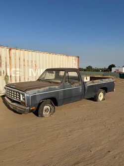 1982 Dodge d150