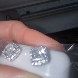 Custom Earrings! & Necklaces 