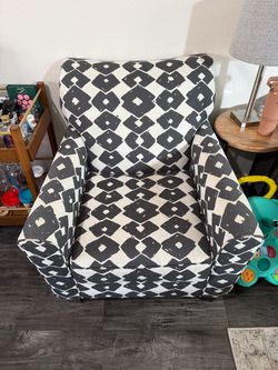 White & Gray Patterned Loveseat