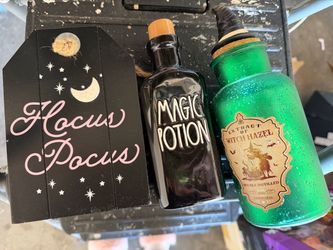 Halloween hocus-pocus decor