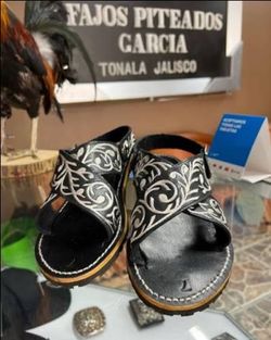 HUARACHES MEXICANOS SANDALS